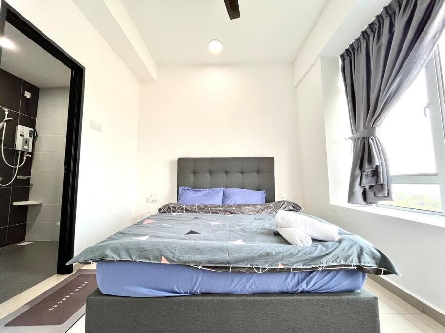 Urban Home-Swimming Pool-City Center Malacca Exterior foto