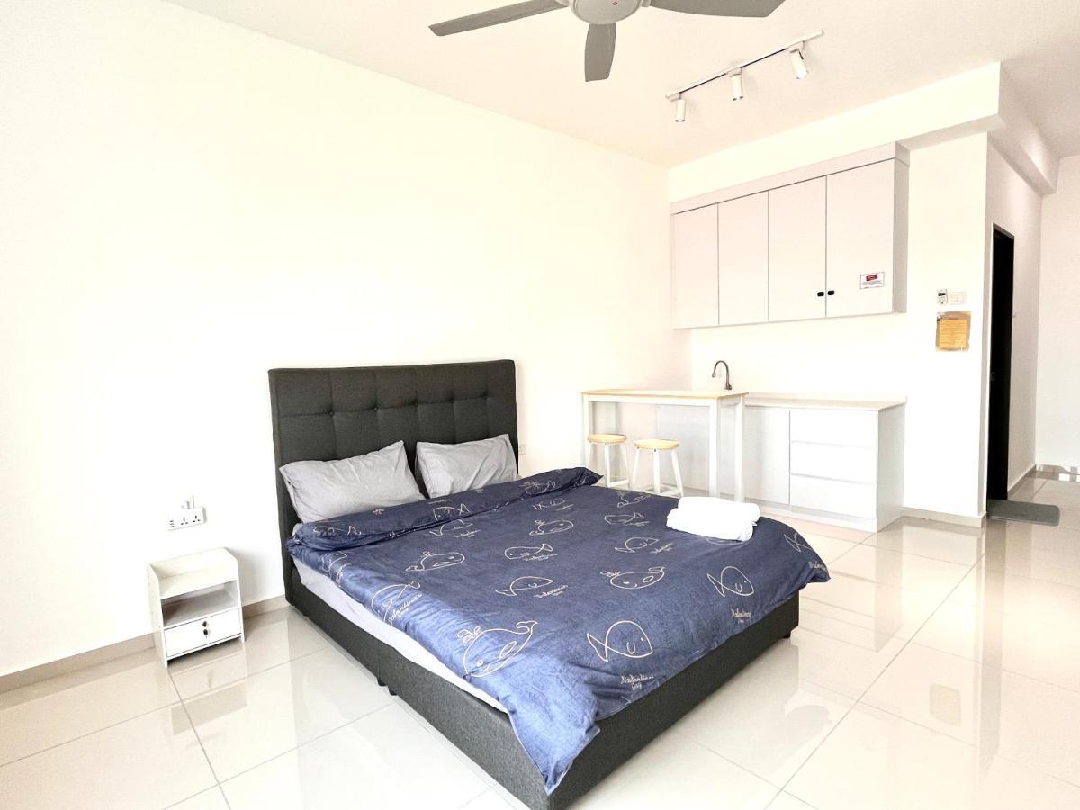 Urban Home-Swimming Pool-City Center Malacca Exterior foto